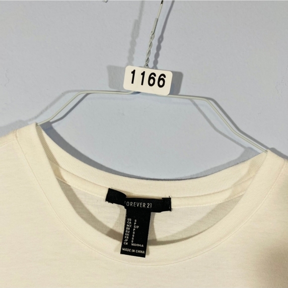 Forever 21 “Girls Club” White Graphic Tee Size Small - Picture 6 of 6
